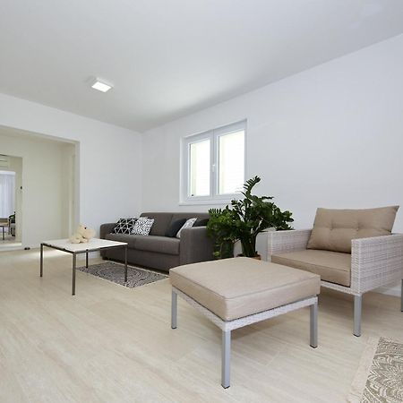 Valadar Apartments Privlaka  Luaran gambar