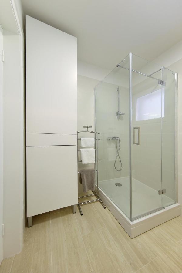 Valadar Apartments Privlaka  Luaran gambar