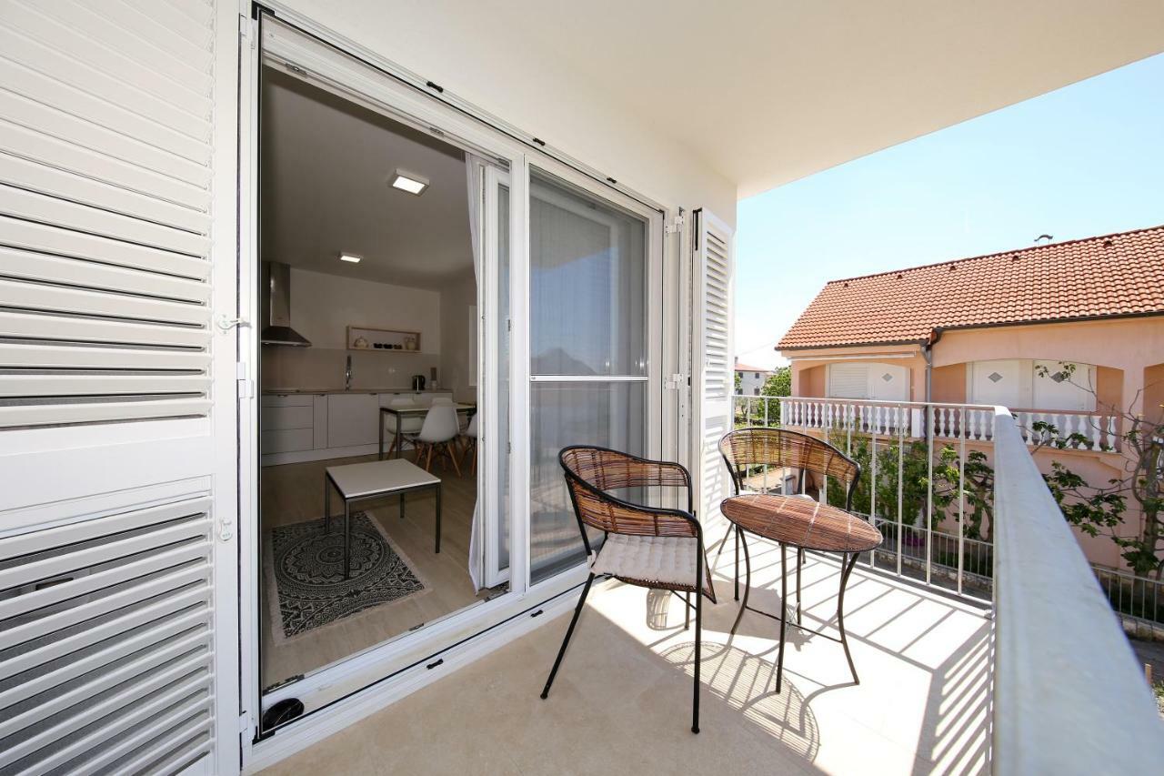 Valadar Apartments Privlaka  Luaran gambar