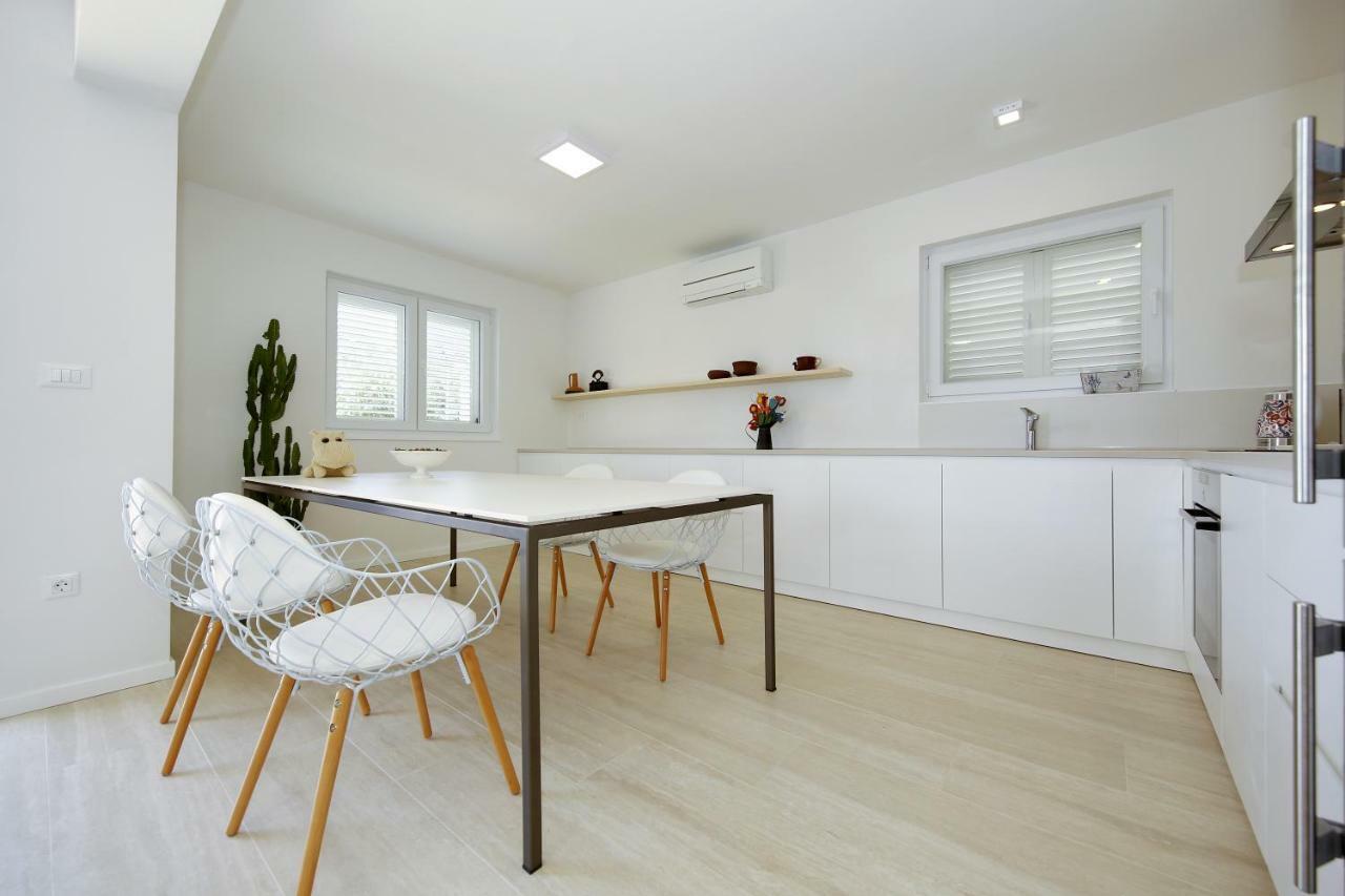 Valadar Apartments Privlaka  Luaran gambar