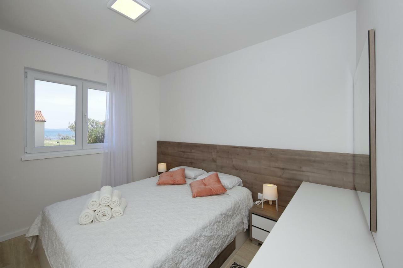 Valadar Apartments Privlaka  Luaran gambar