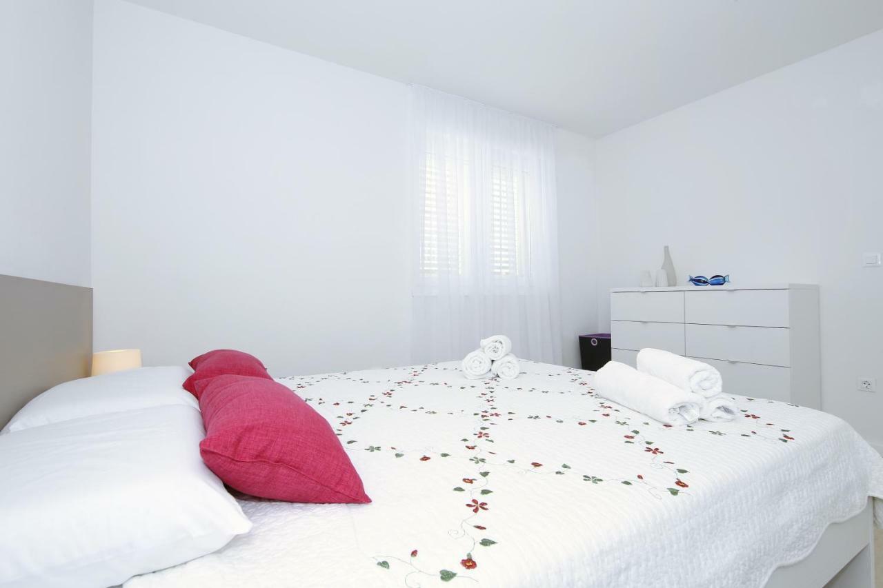 Valadar Apartments Privlaka  Luaran gambar