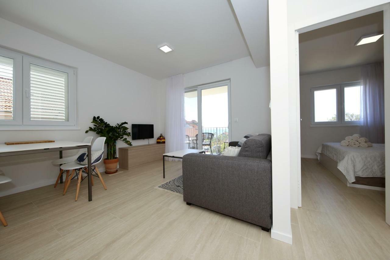 Valadar Apartments Privlaka  Luaran gambar